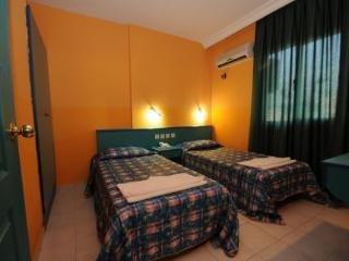 Aparthotel Golden Orange 3*